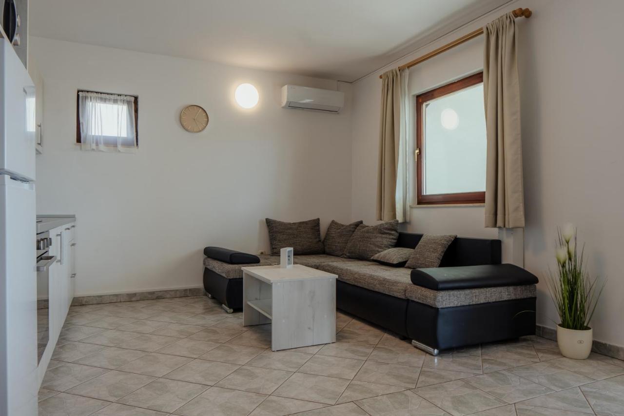 Apartmani Jaman Vrsi Exterior photo