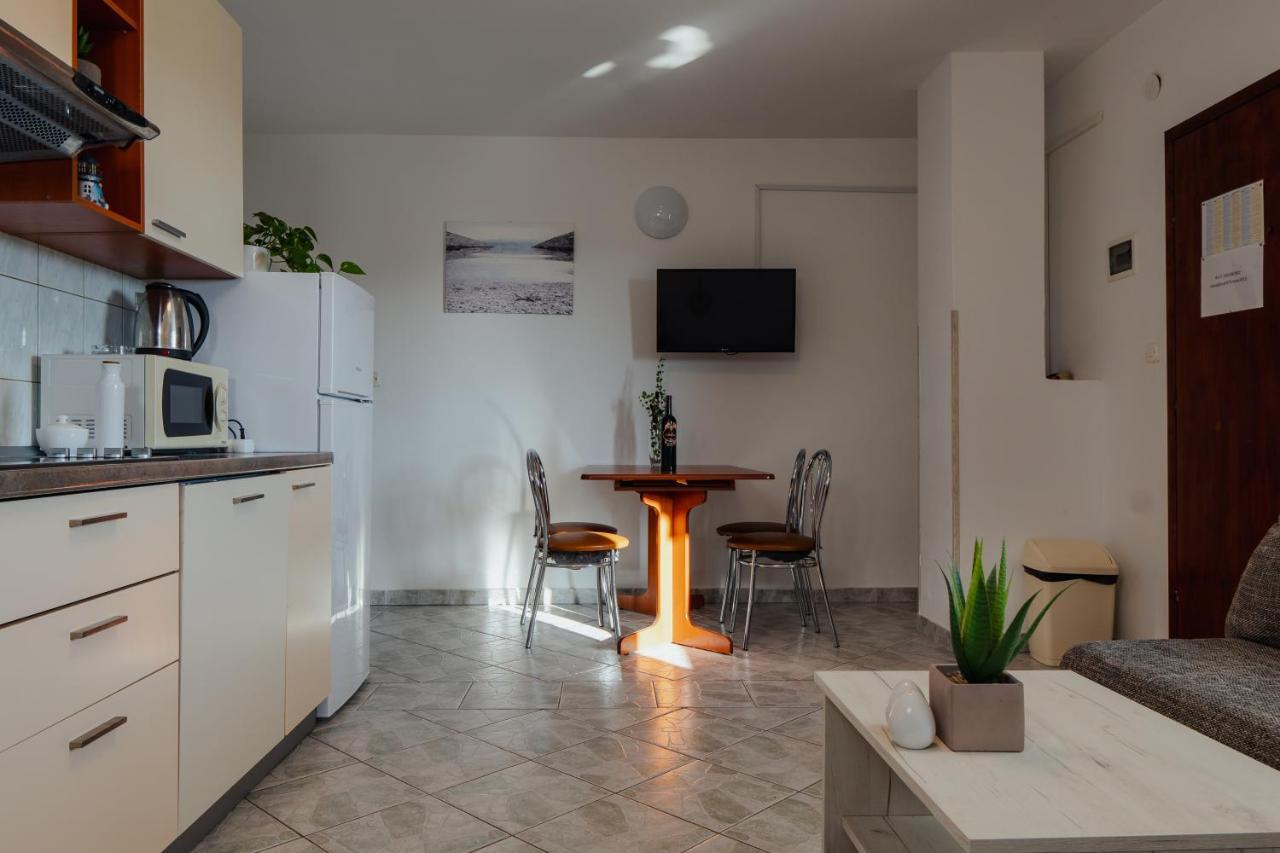 Apartmani Jaman Vrsi Exterior photo