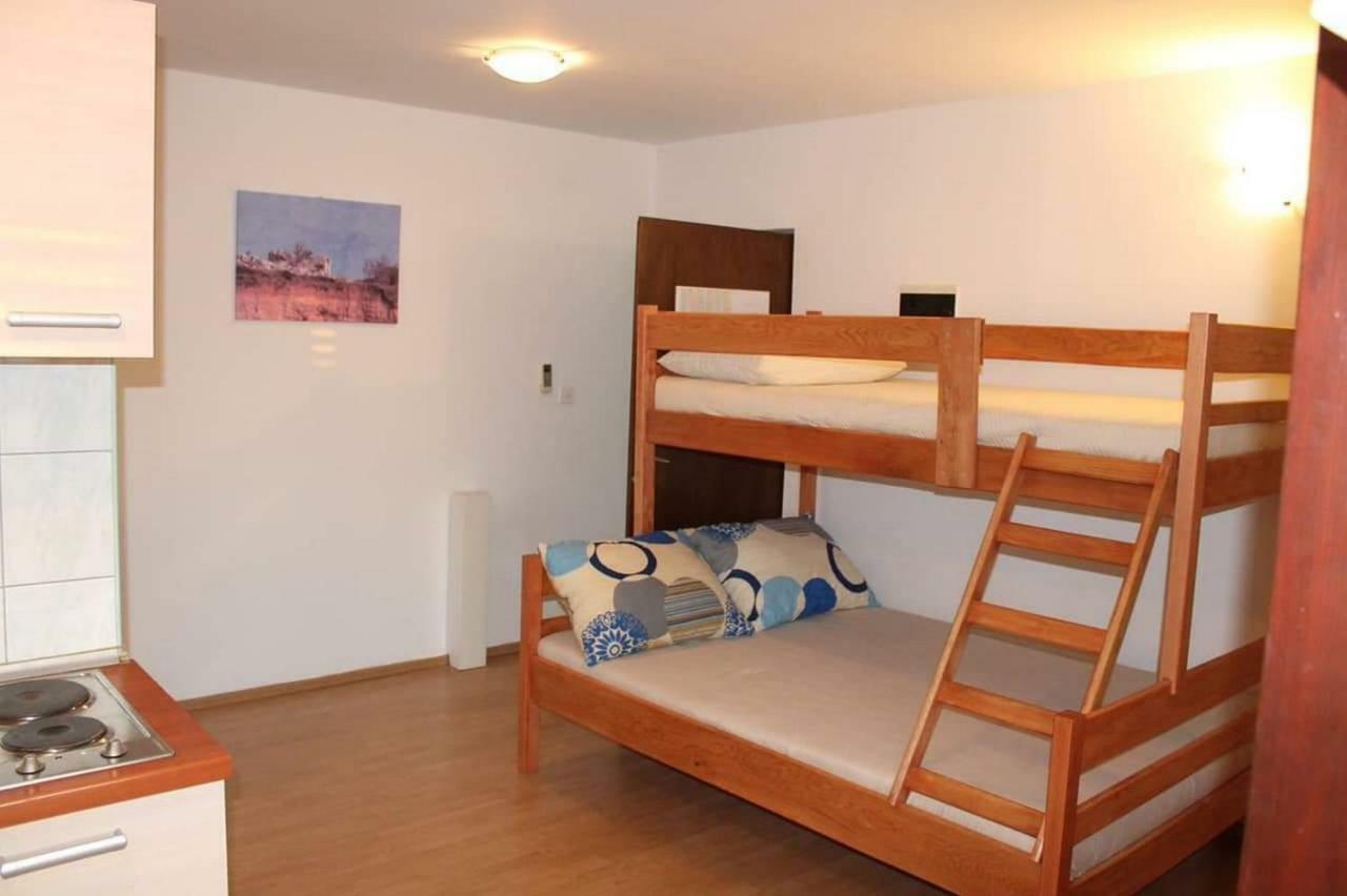 Apartmani Jaman Vrsi Exterior photo